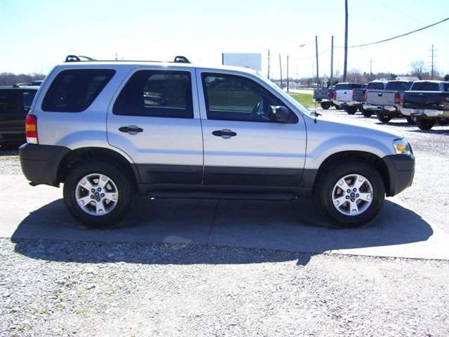 2006 Ford Escape AWD XLT 4dr SUV w/3.0L